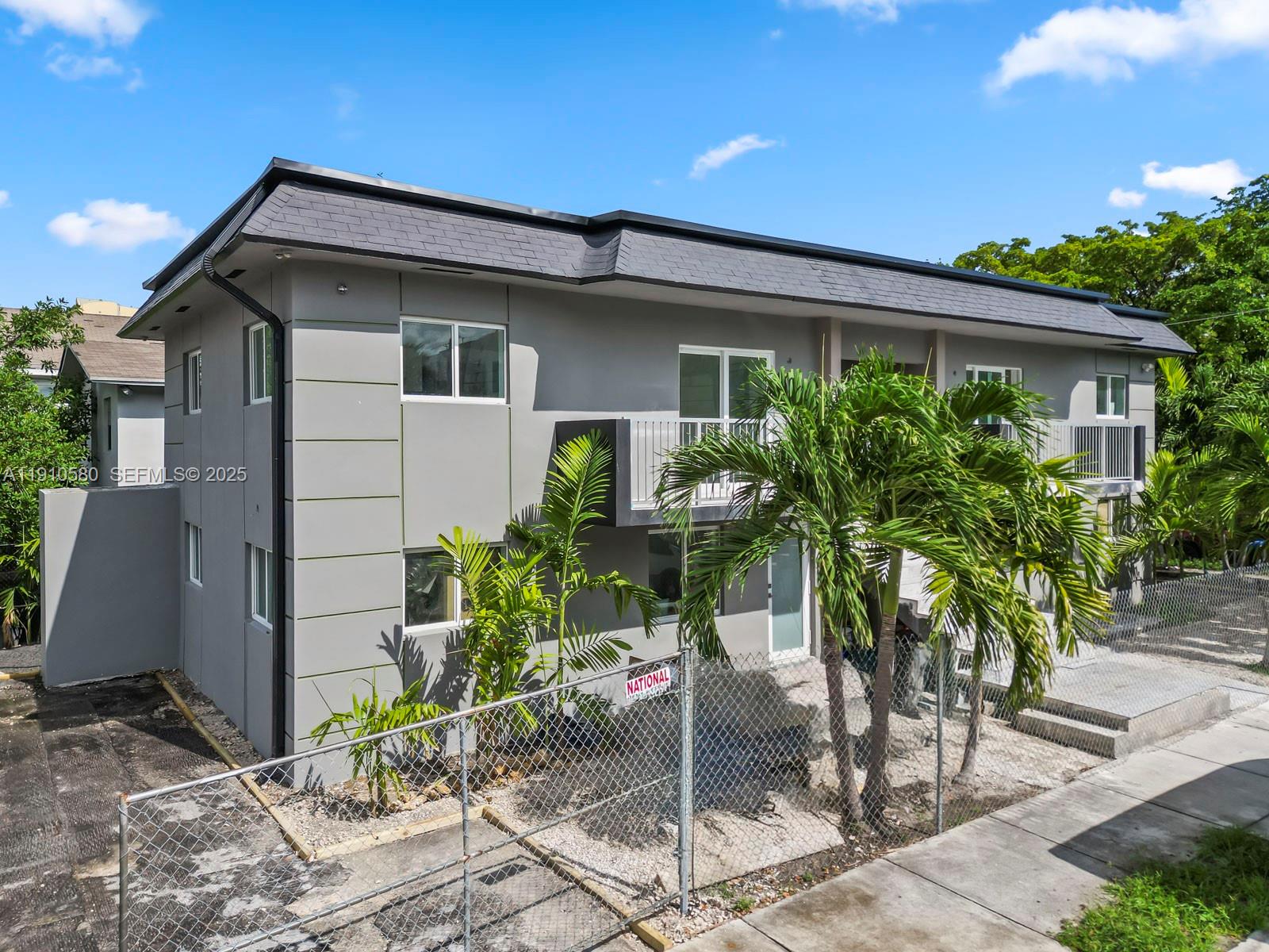 300 NW 7th Ave # 1