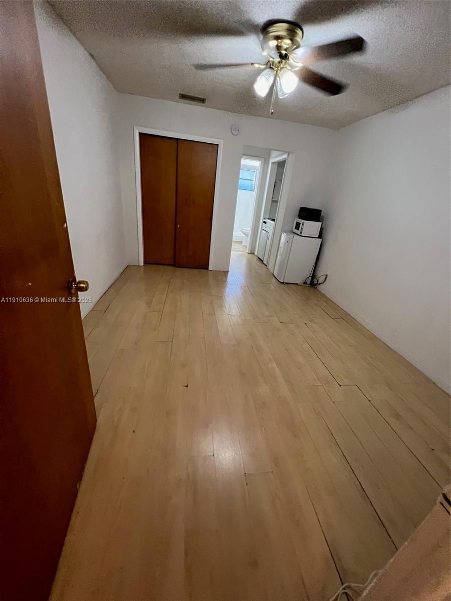 4841 SW 45th Ave # 3