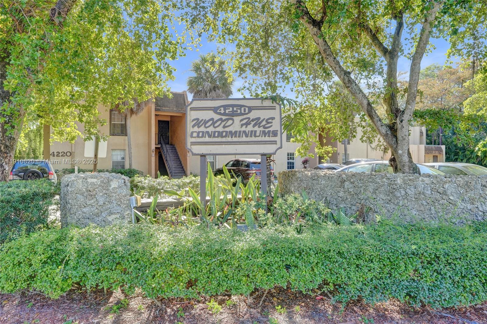 4220 NW 21st St # 206