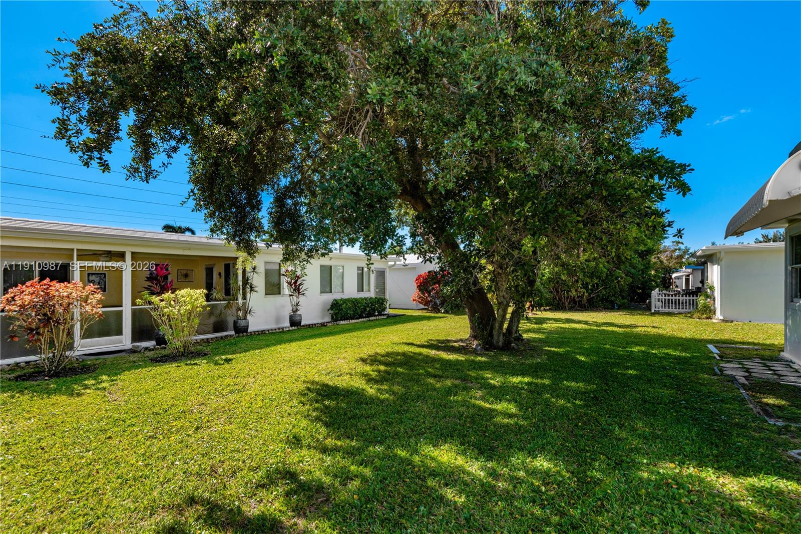 340 Leisure Blvd
