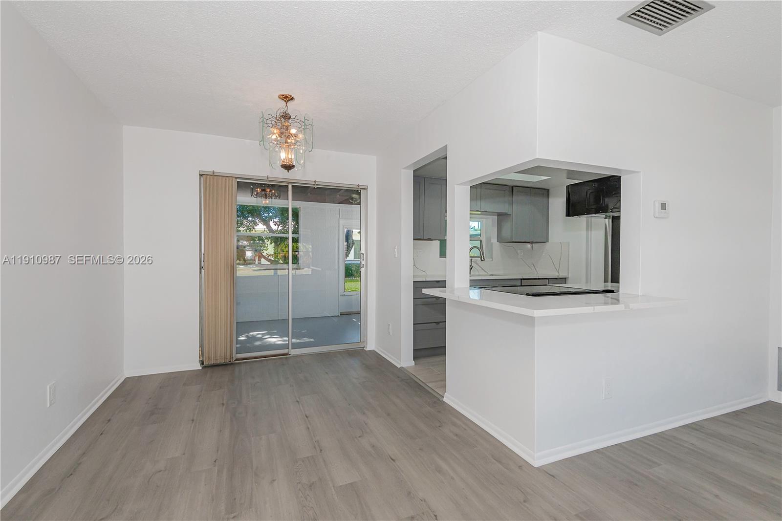 340 Leisure Blvd