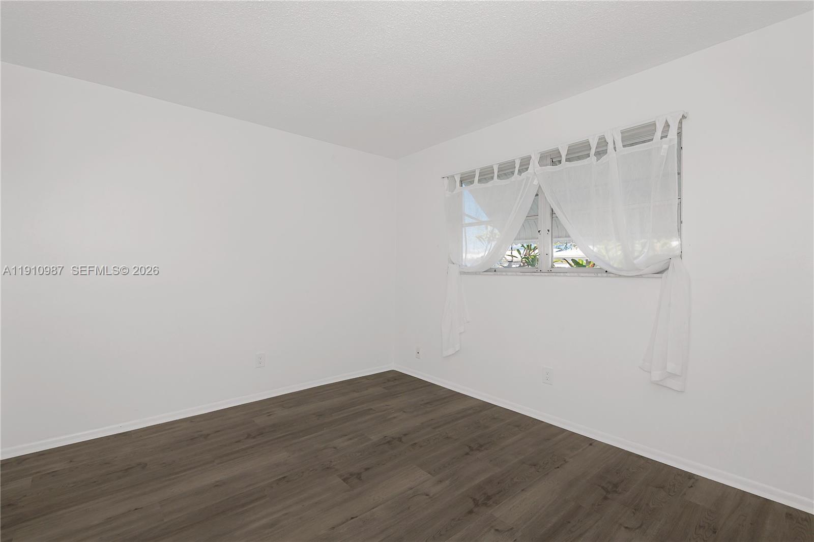 340 Leisure Blvd
