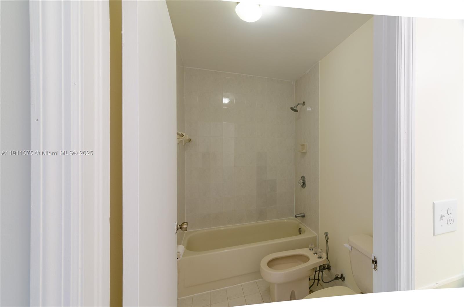 3373 SW 28th Ter # 3373