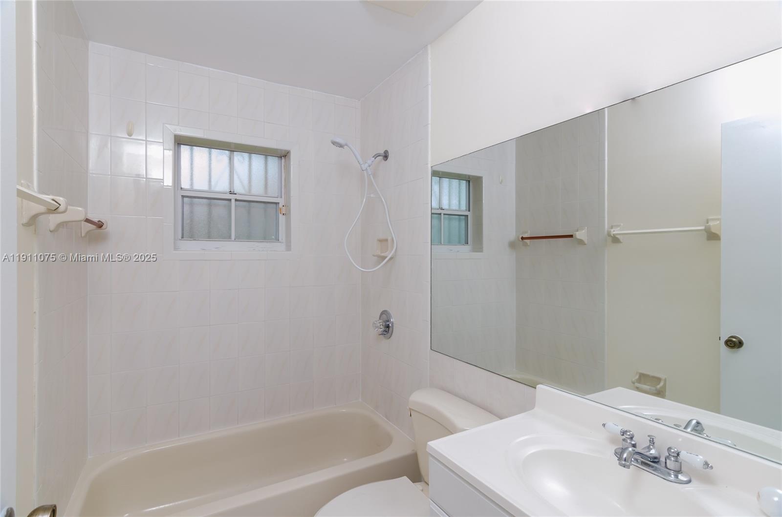 3373 SW 28th Ter # 3373