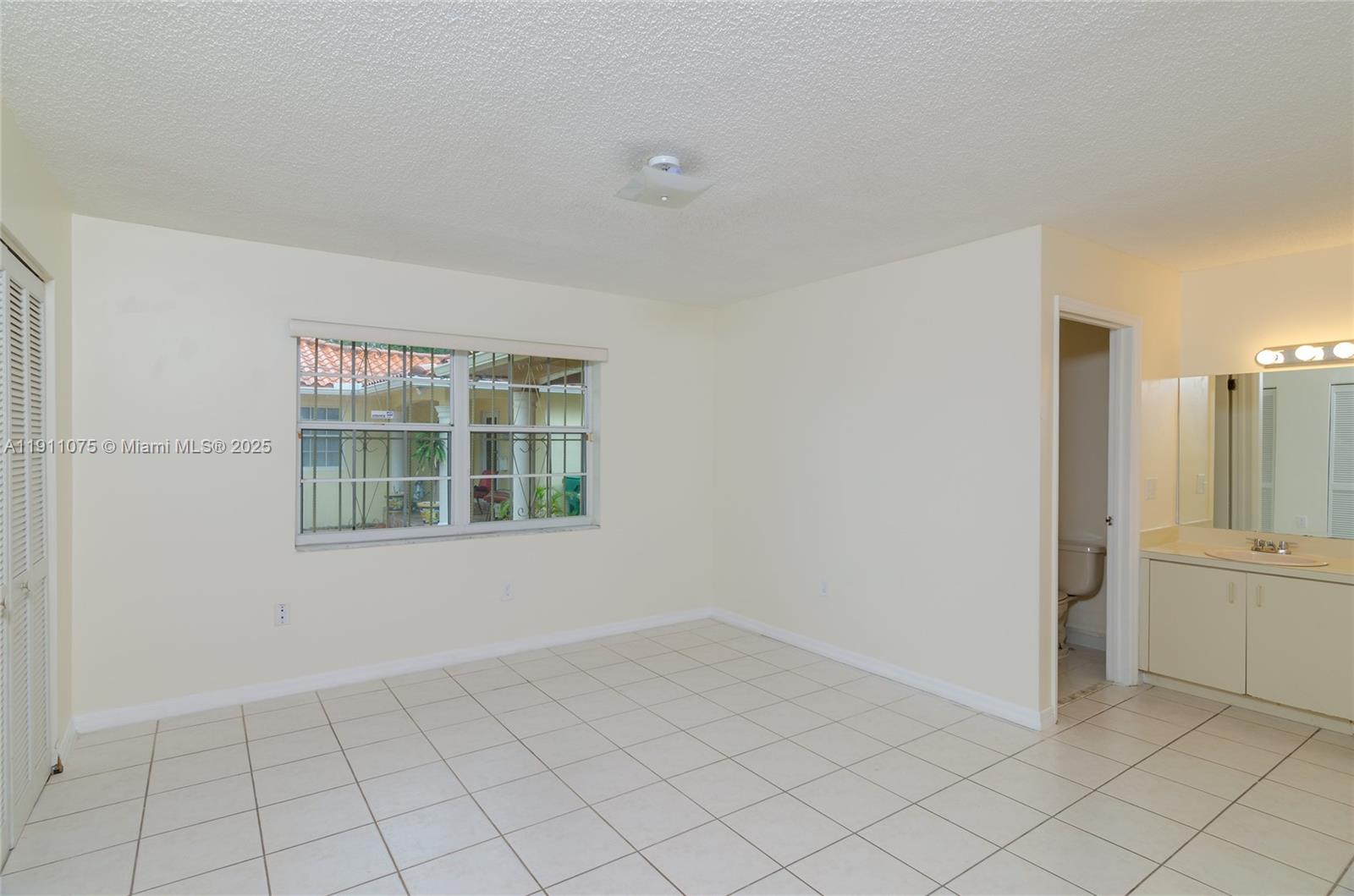 3373 SW 28th Ter # 3373