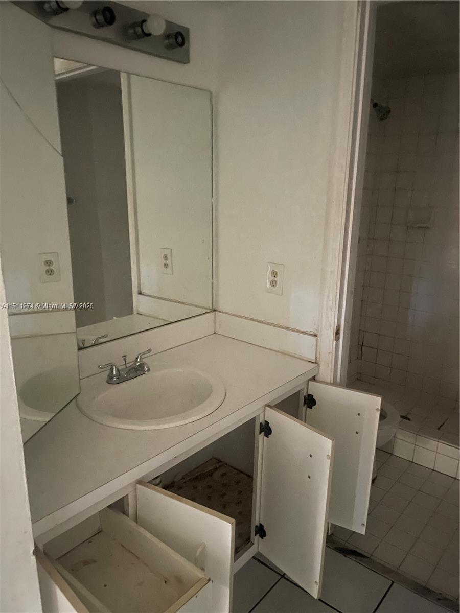 479 NE 210th Cir Ter # 28 Unit: 101-28