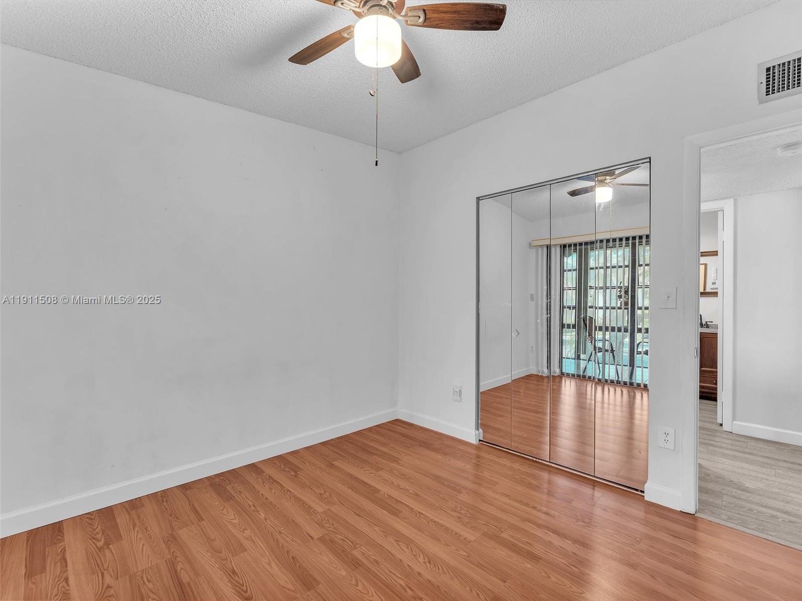 10415 E Clairmont Cir # 212