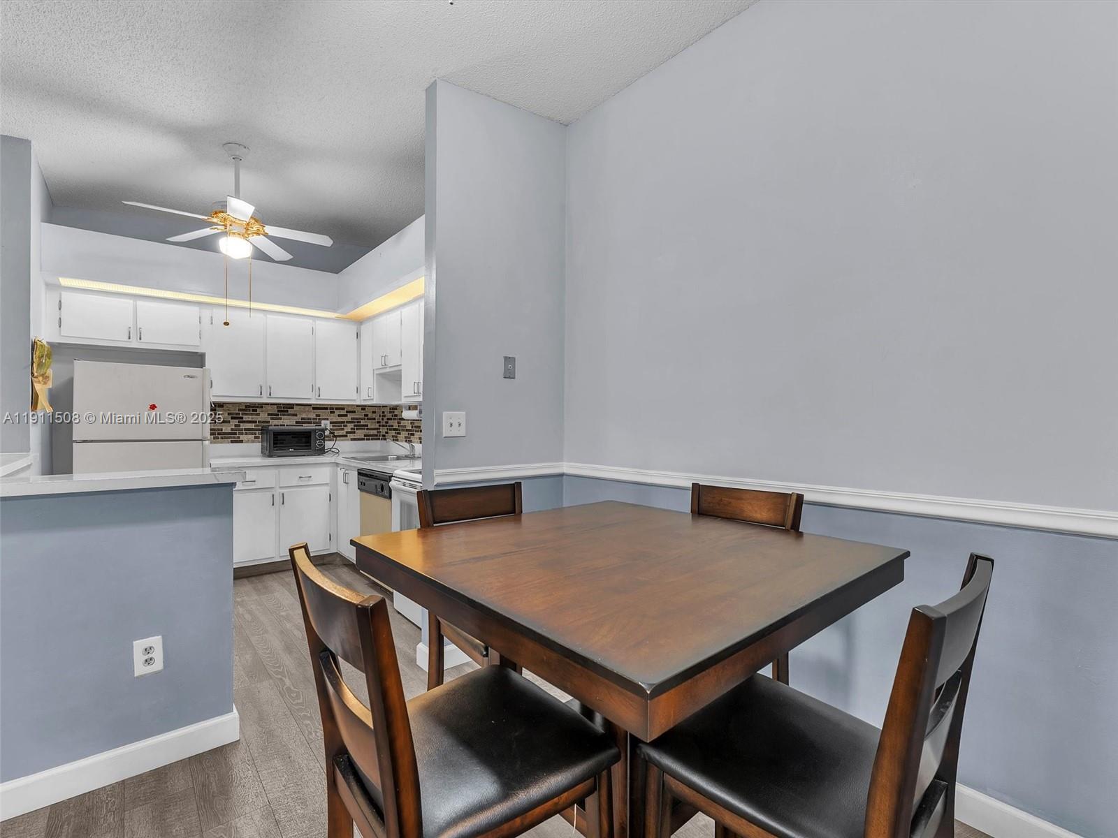 10415 E Clairmont Cir # 212