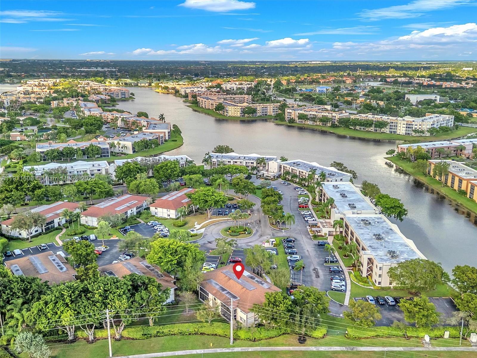 10415 E Clairmont Cir # 212