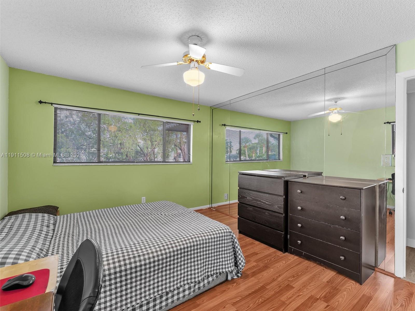 10415 E Clairmont Cir # 212