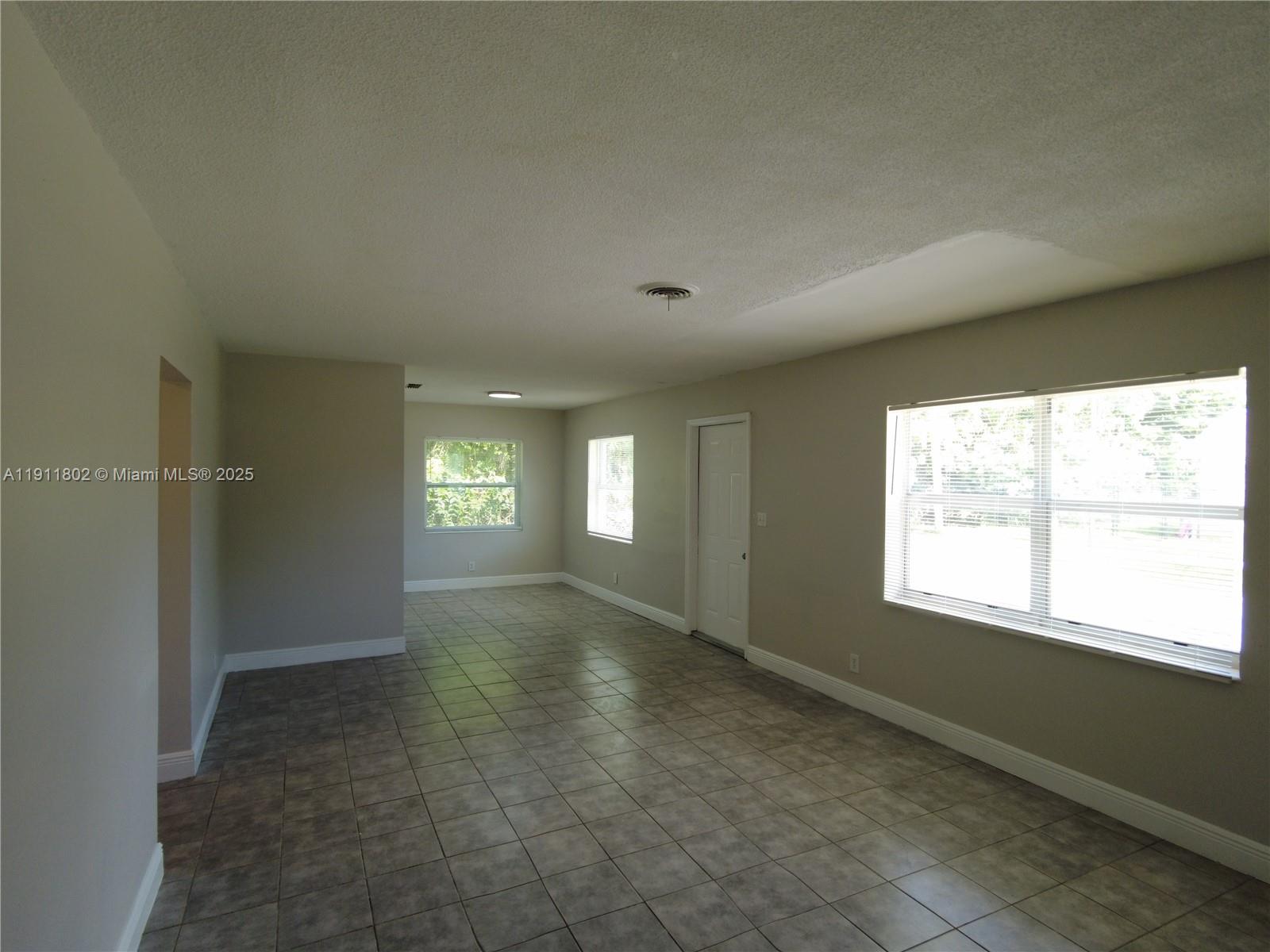 1345 NW 8th Ave # B