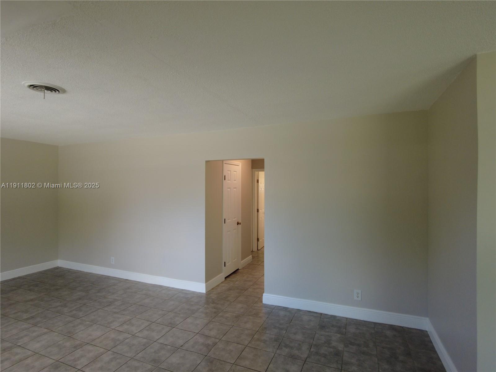 1345 NW 8th Ave # B