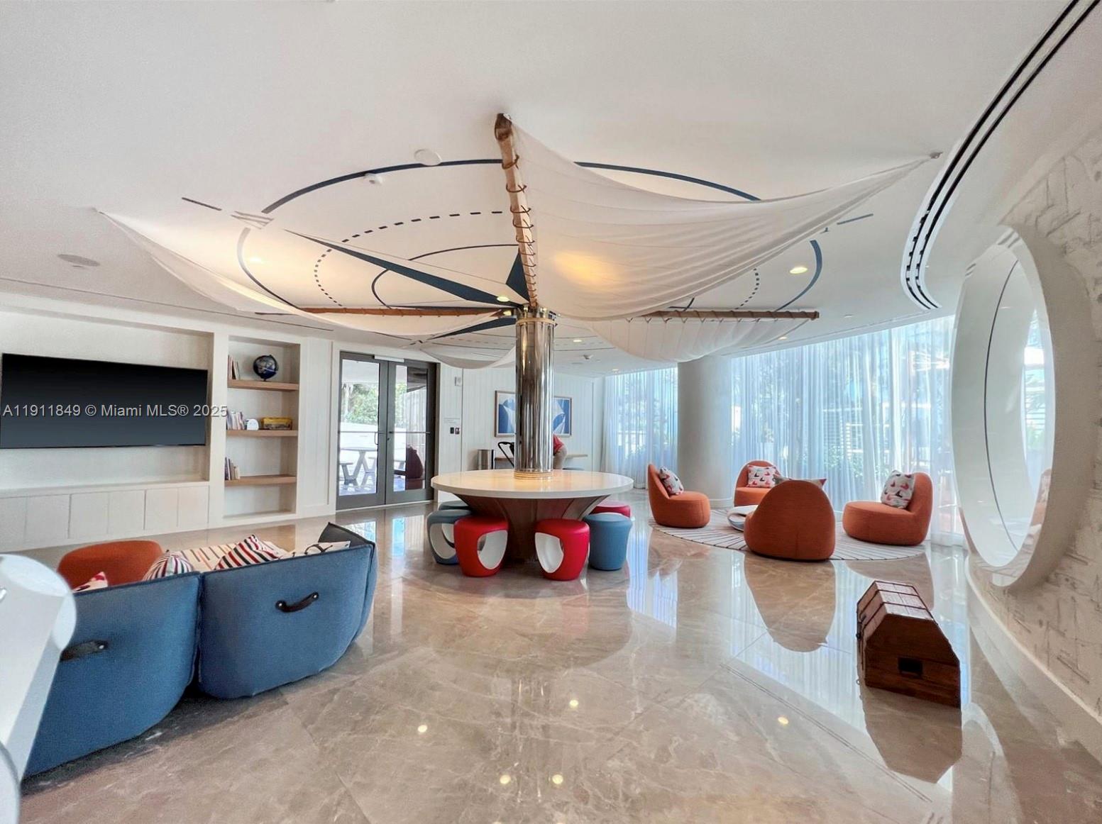 15701 Collins Ave # 703