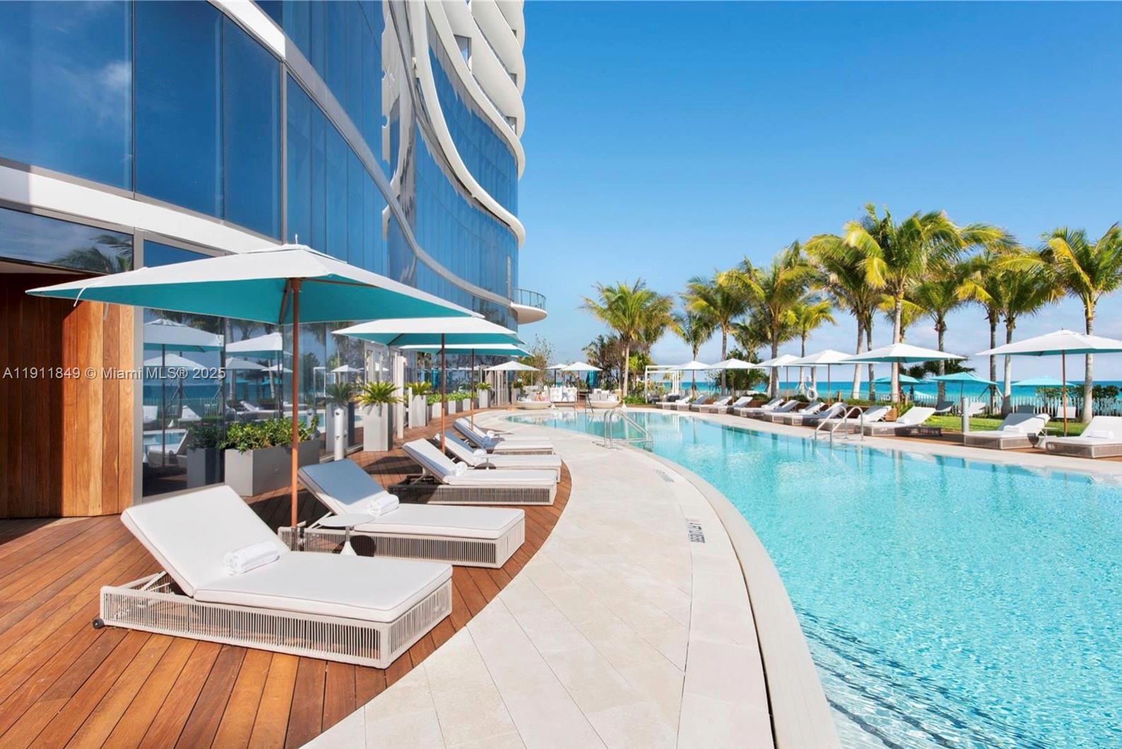 15701 Collins Ave # 703