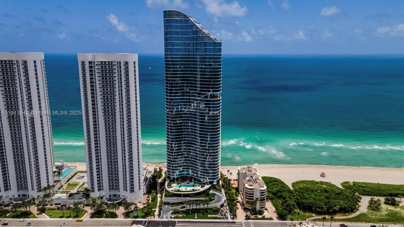 15701 Collins Ave # 703