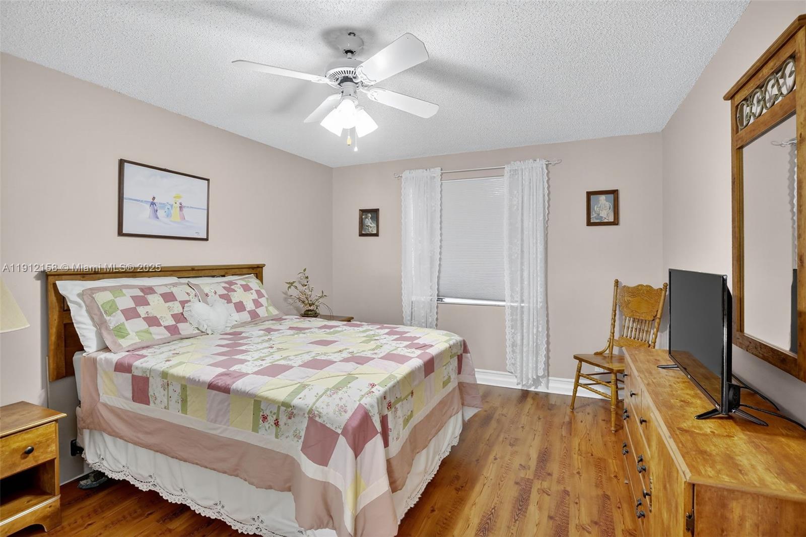955 NW 197th Ter