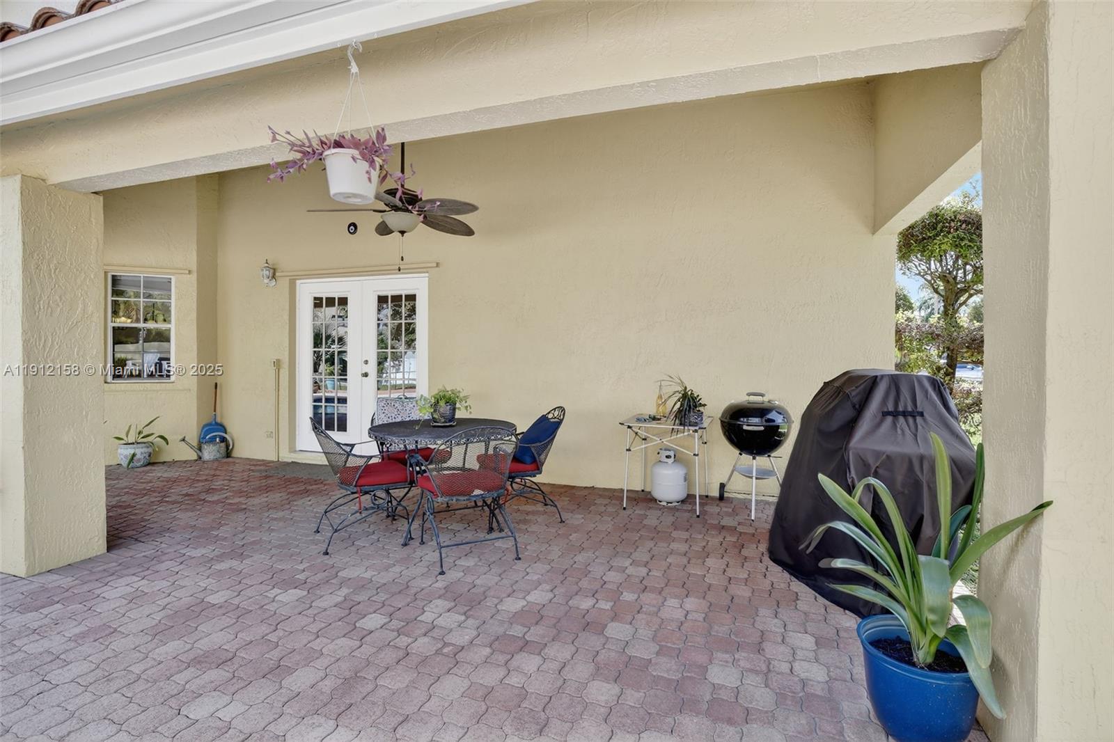 955 NW 197th Ter