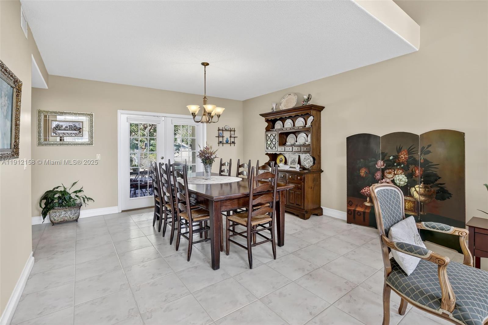 955 NW 197th Ter