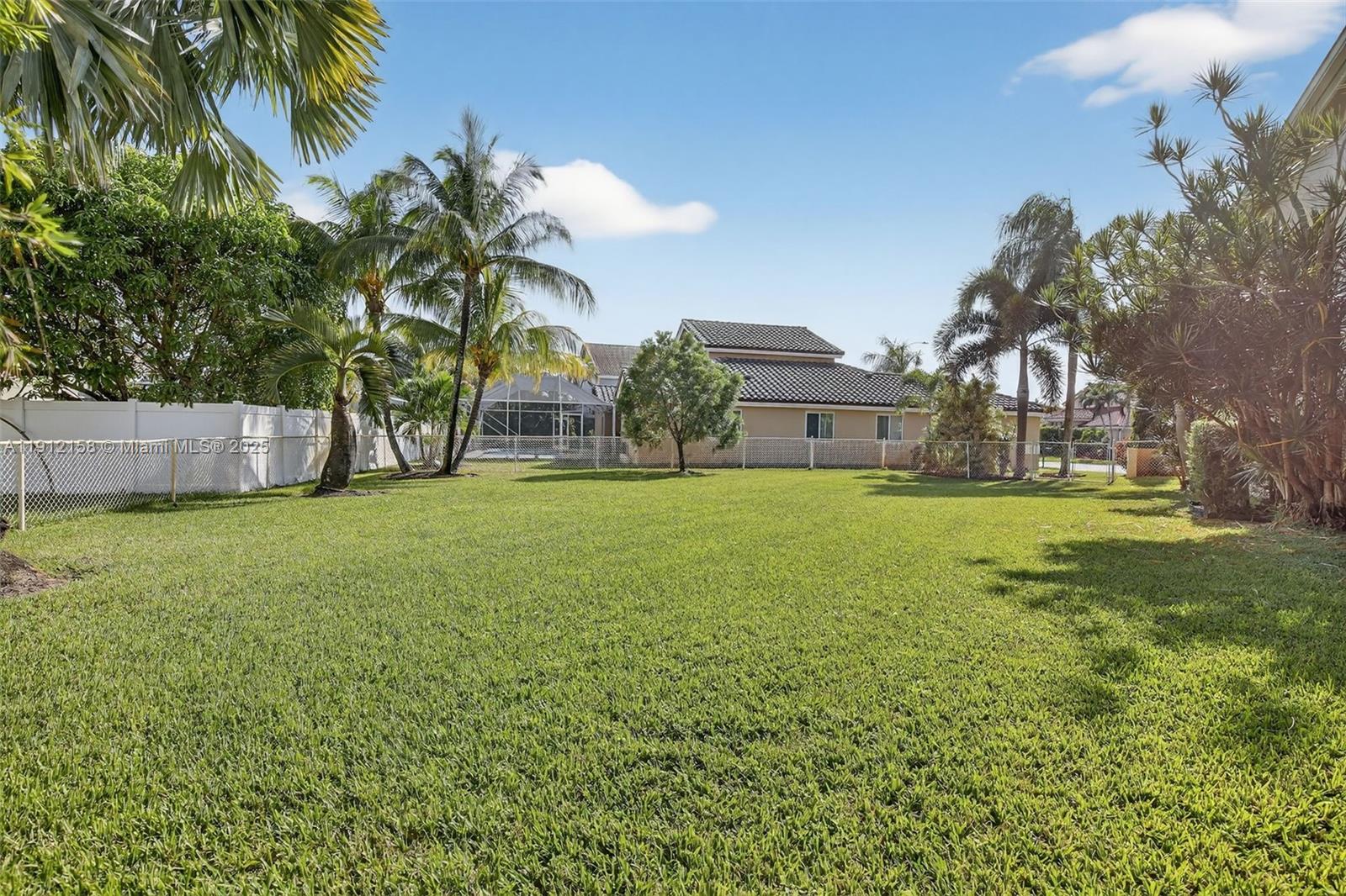 955 NW 197th Ter
