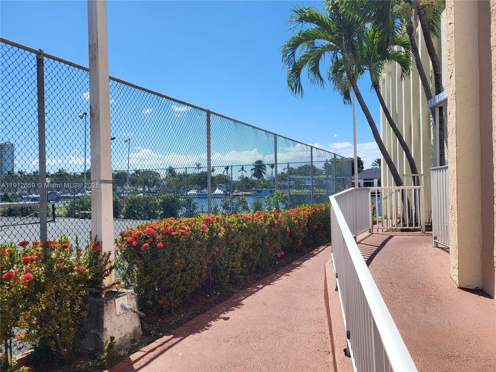 851 Three Islands Blvd # 509