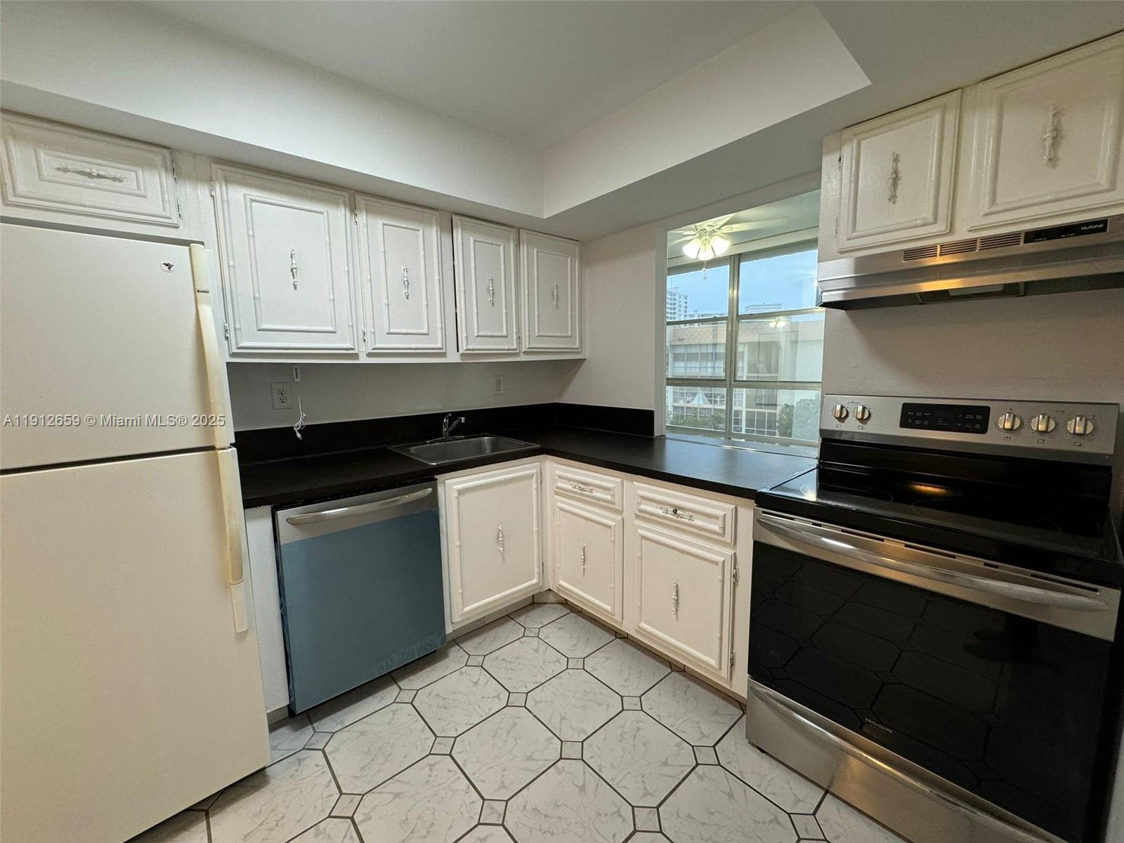 851 Three Islands Blvd # 509
