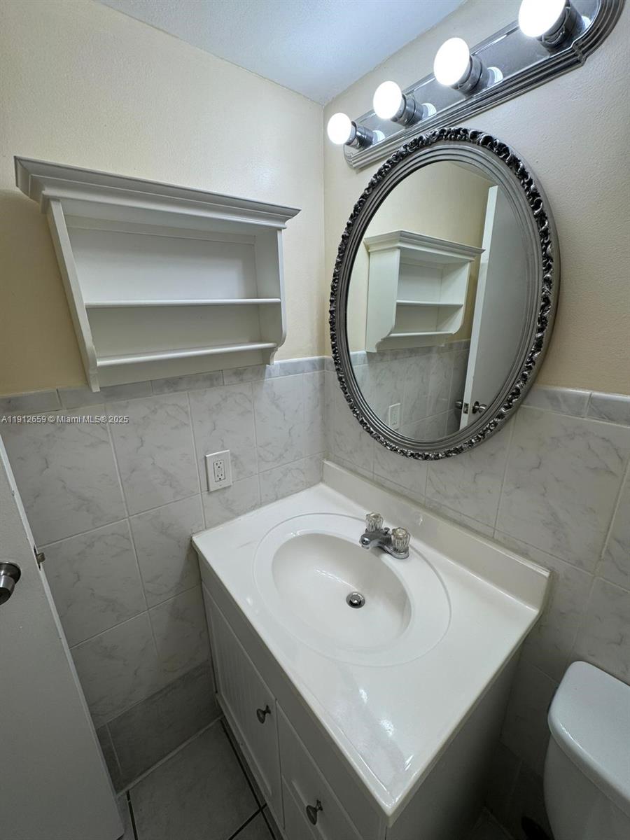 851 Three Islands Blvd # 509