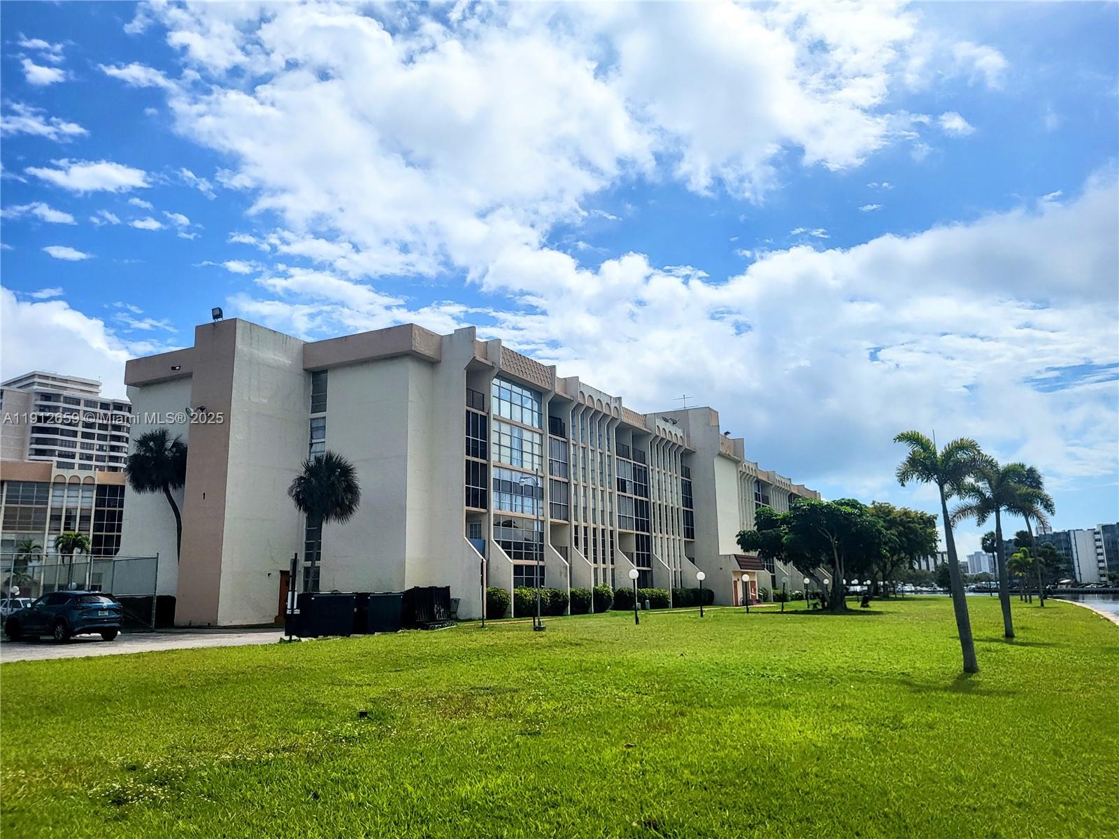 851 Three Islands Blvd # 509