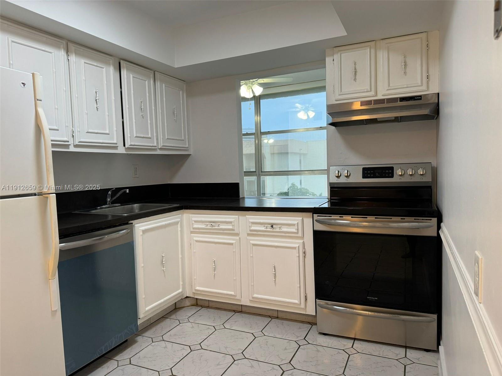 851 Three Islands Blvd # 509