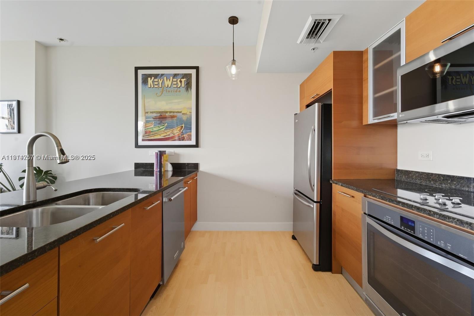 3451 NE 1st Ave # M0403