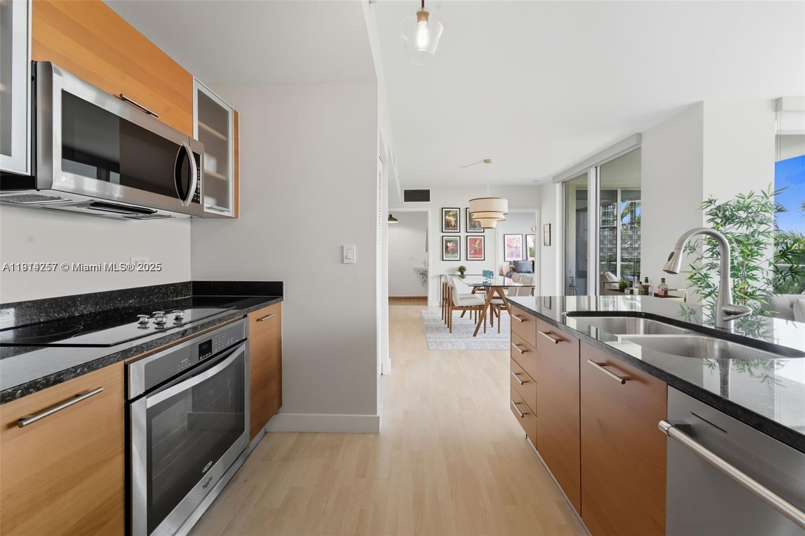 3451 NE 1st Ave # M0403