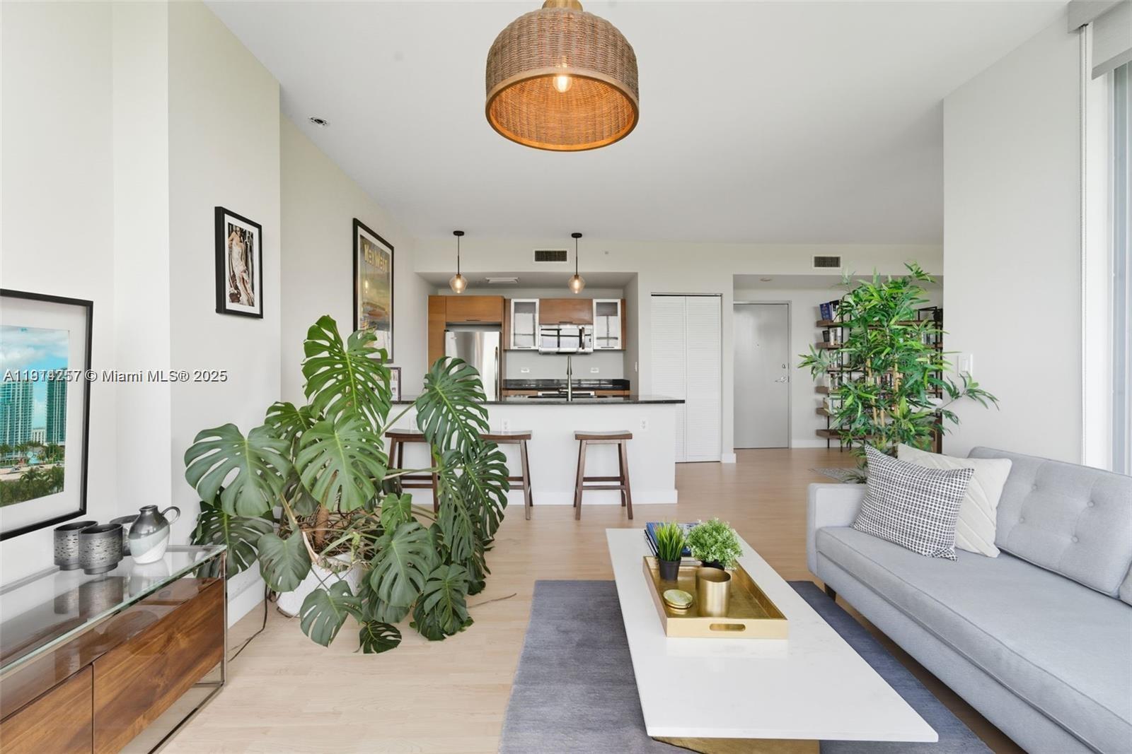 3451 NE 1st Ave # M0403