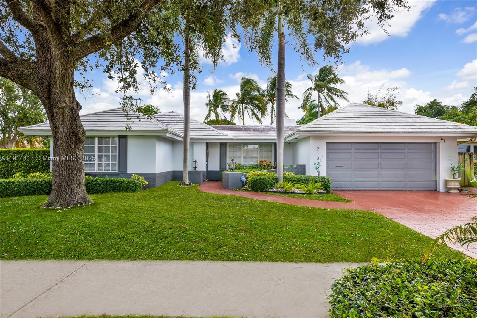 2132 NE 63rd Ct