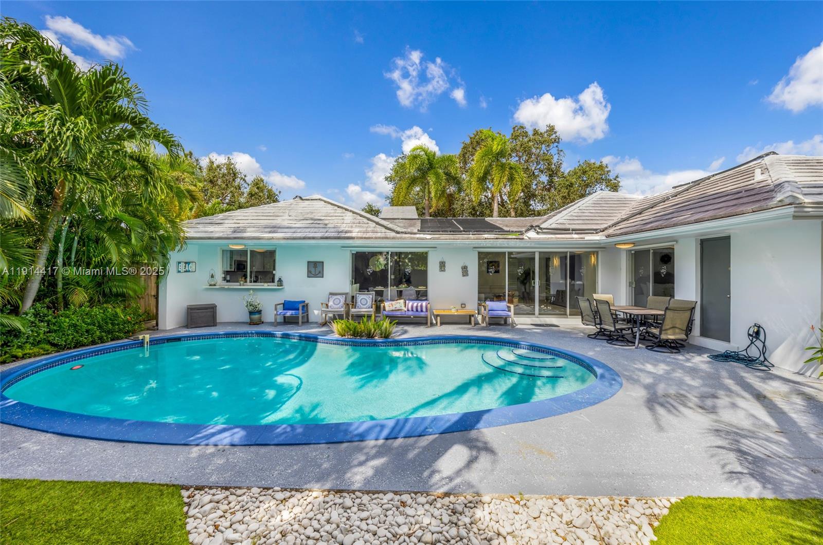 2132 NE 63rd Ct