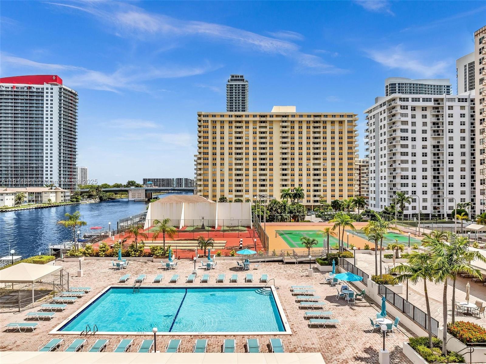 1865 S Ocean Dr # 19E