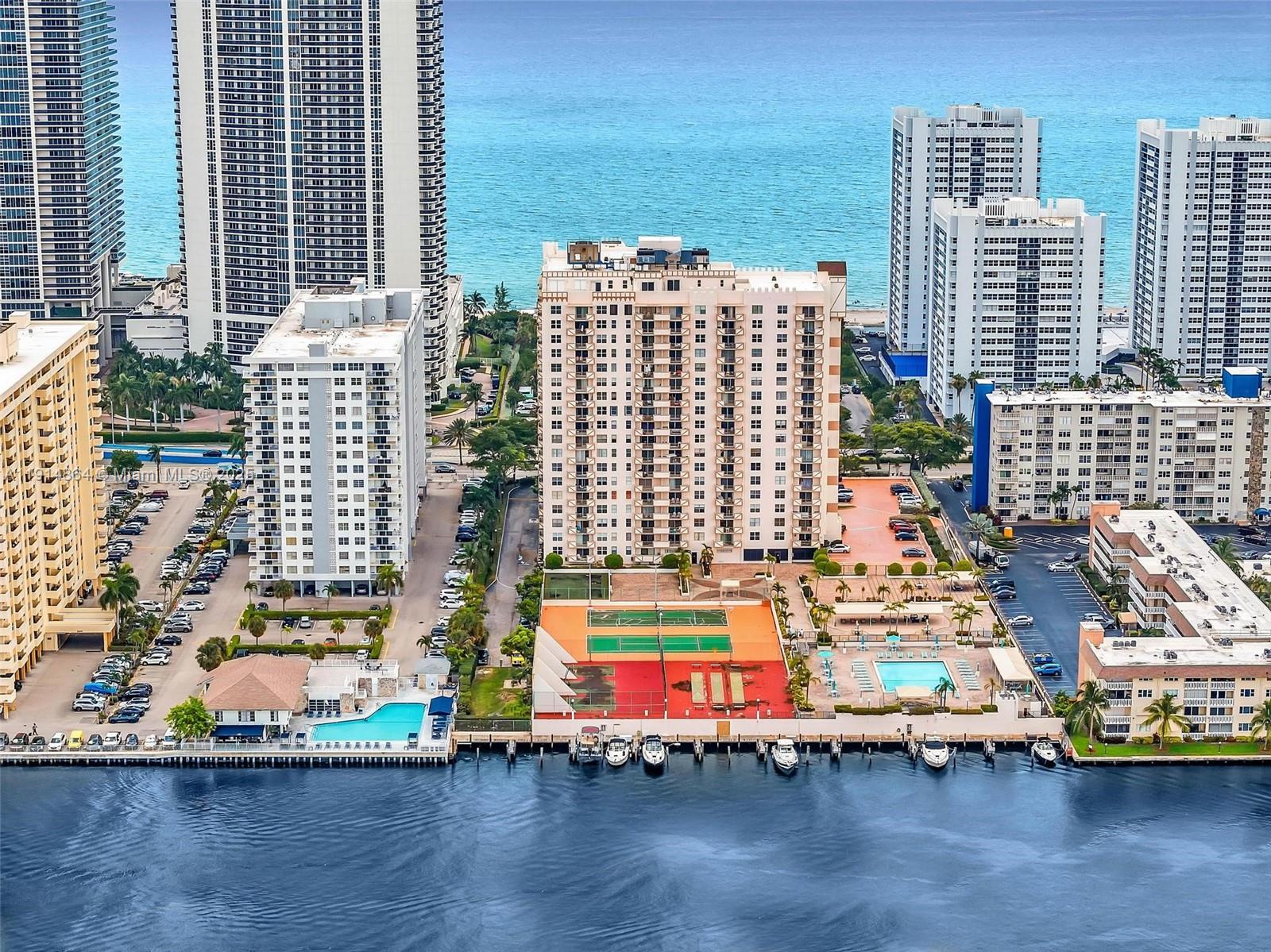 1865 S Ocean Dr # 19E