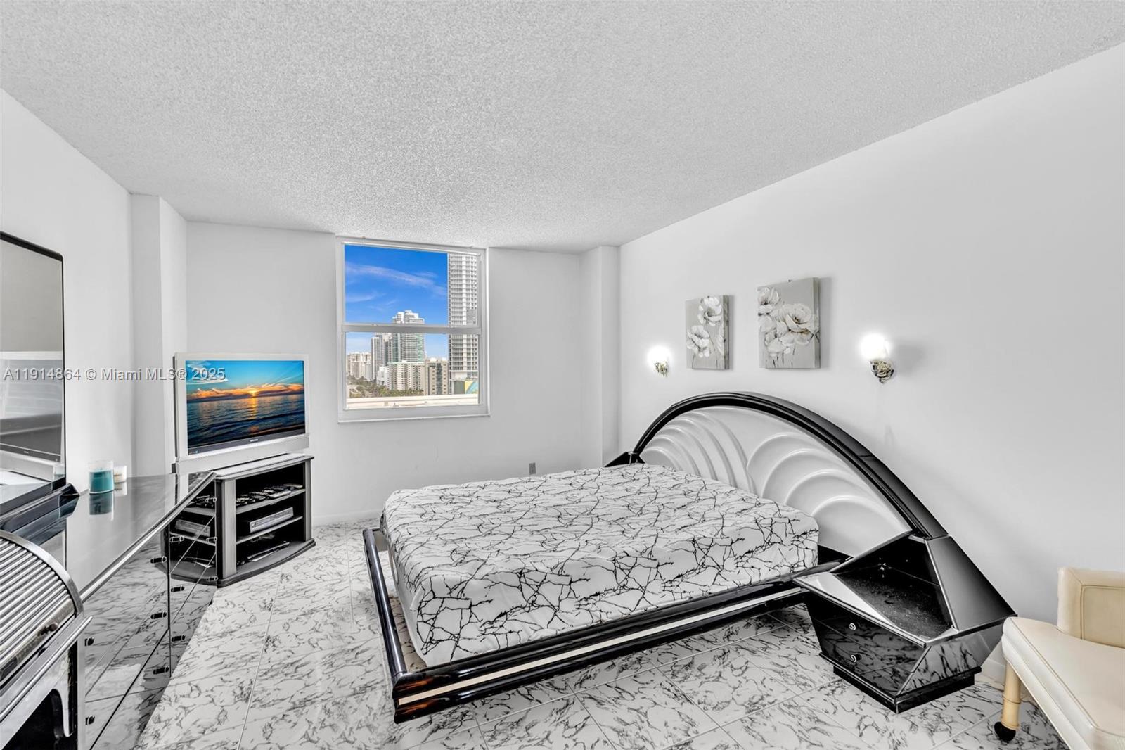 1865 S Ocean Dr # 19E