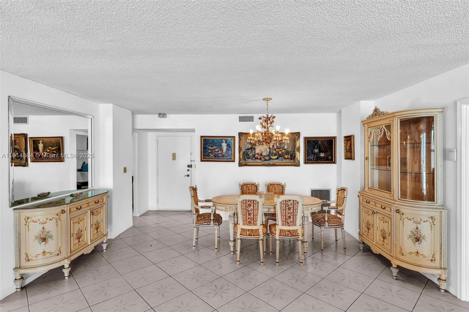 1865 S Ocean Dr # 19E