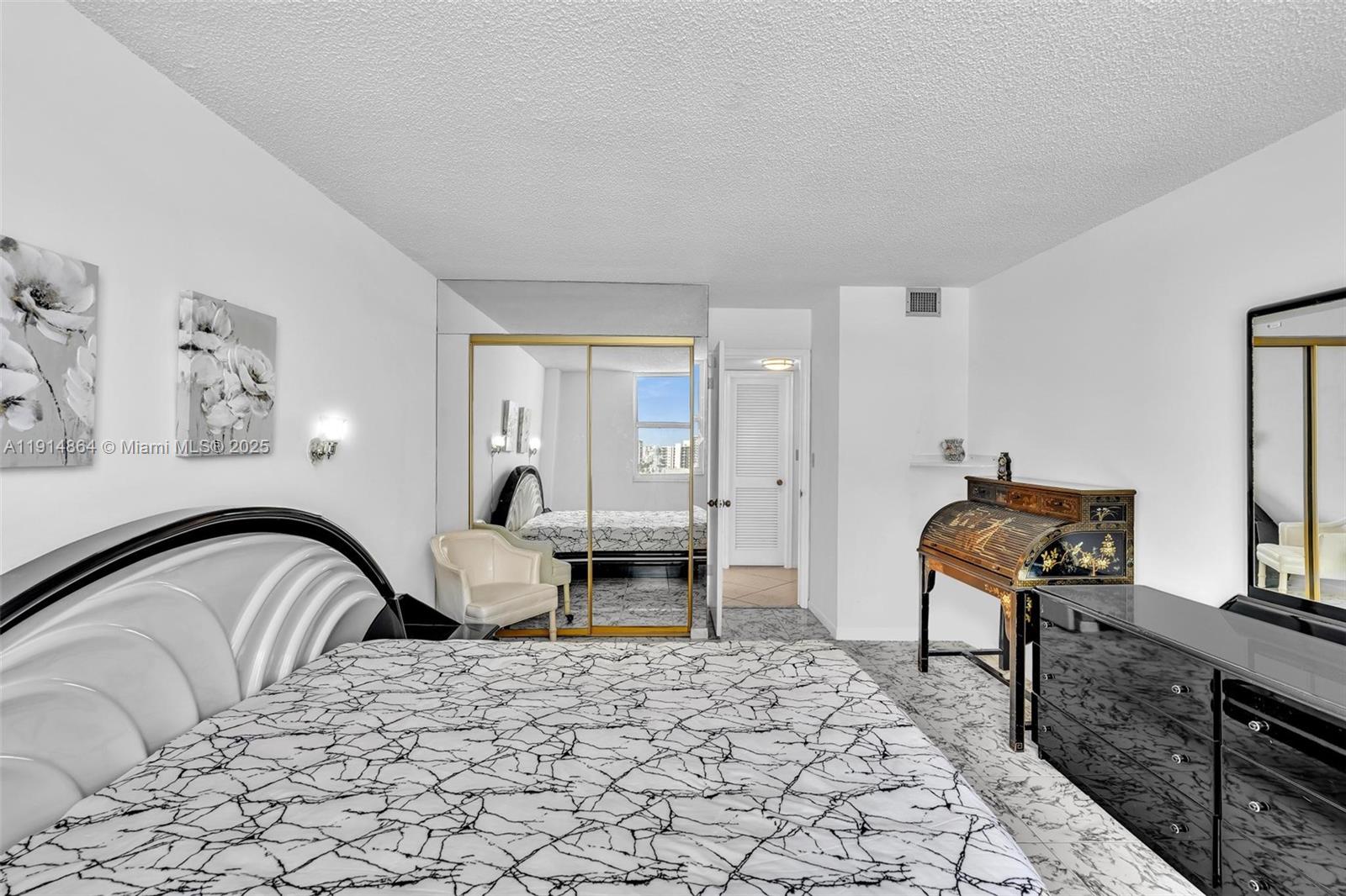 1865 S Ocean Dr # 19E