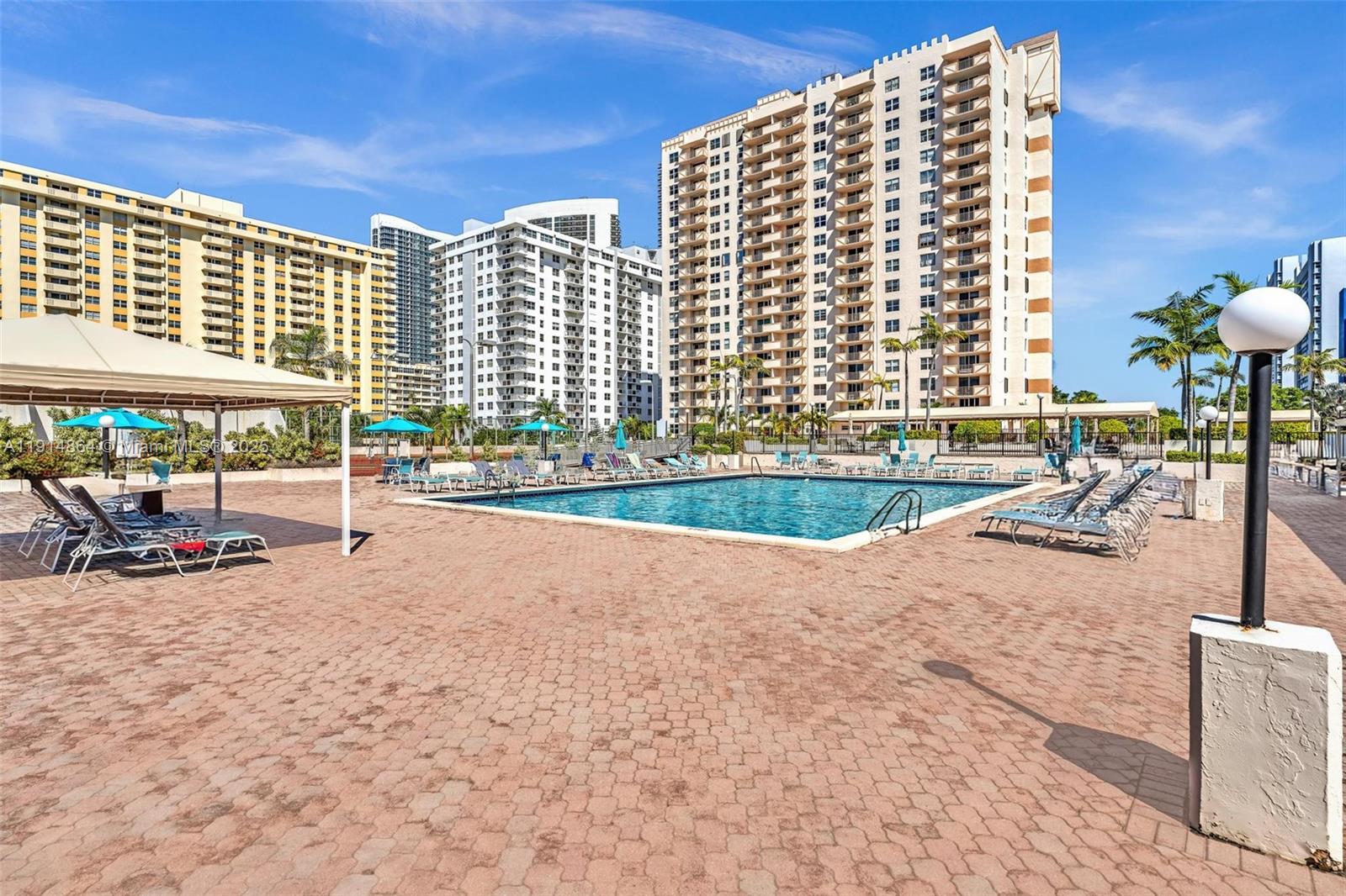 1865 S Ocean Dr # 19E