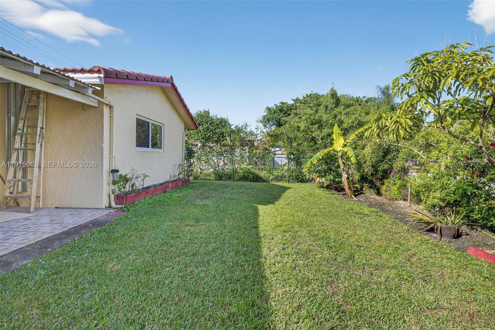 11301 NW 39th St Unit: W