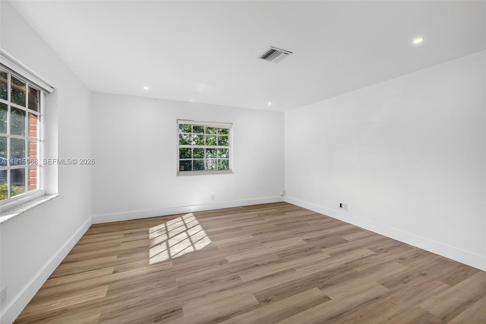 11301 NW 39th St Unit: W