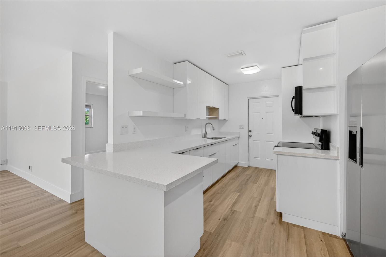 11301 NW 39th St Unit: W