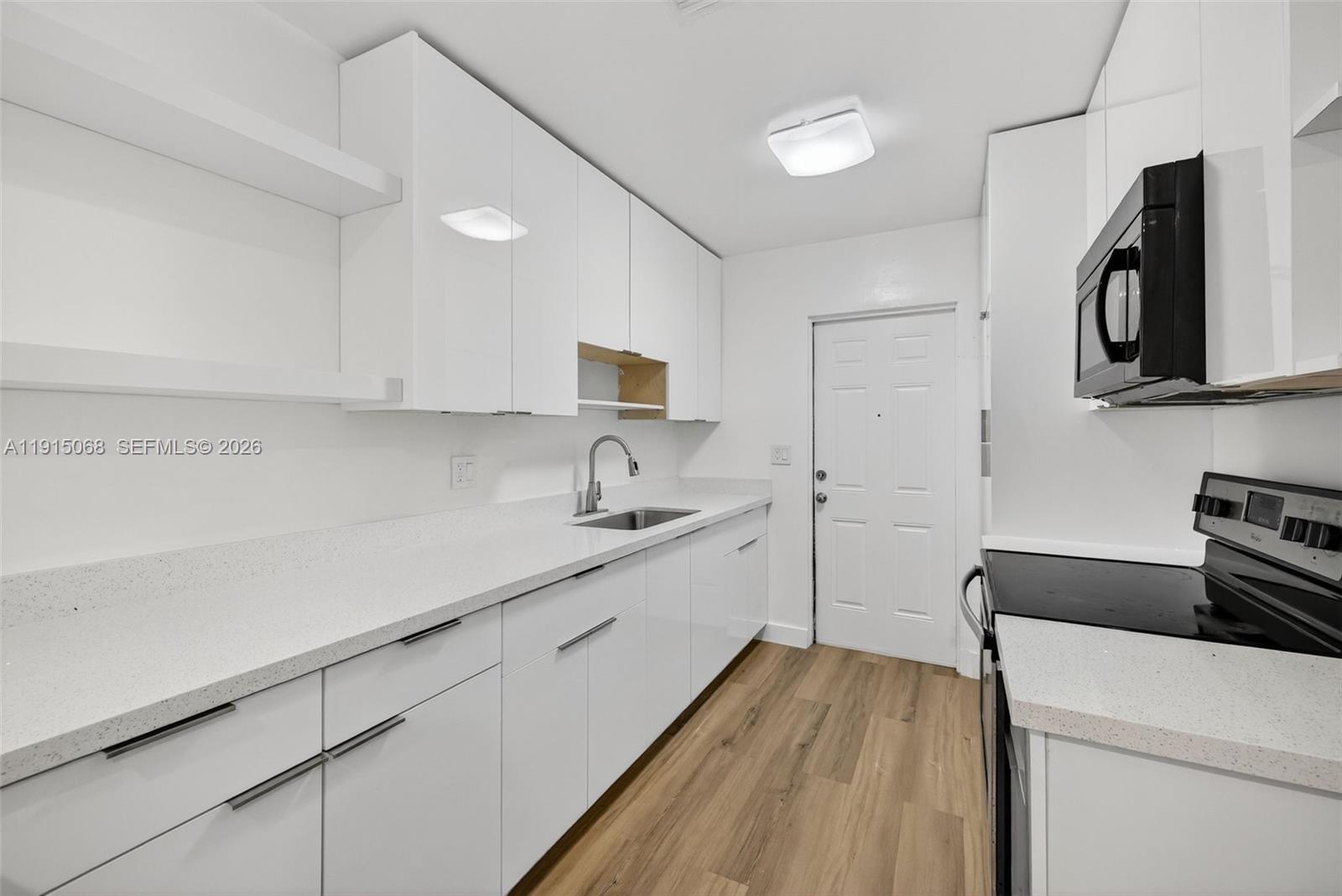 11301 NW 39th St Unit: W