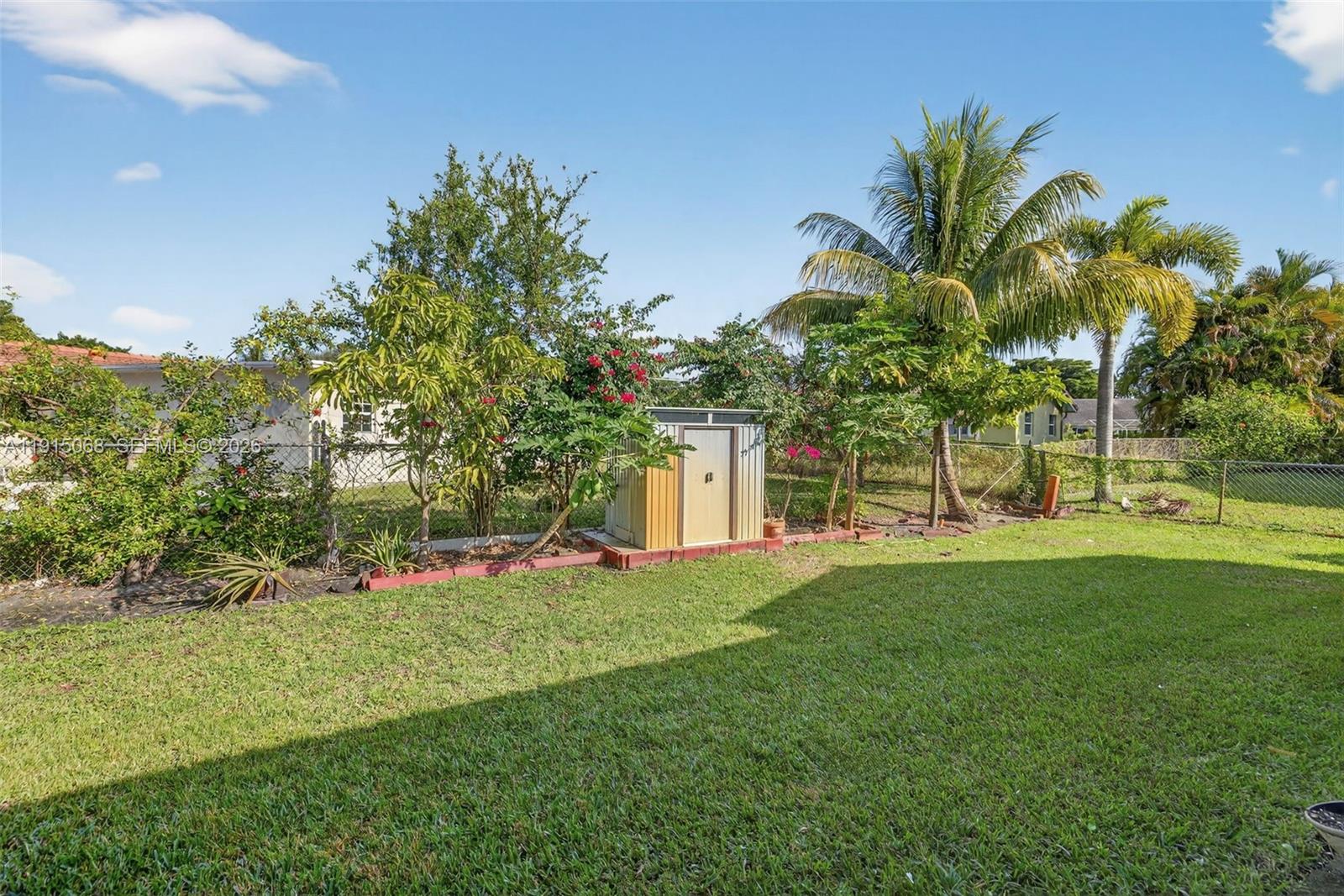 11301 NW 39th St Unit: W