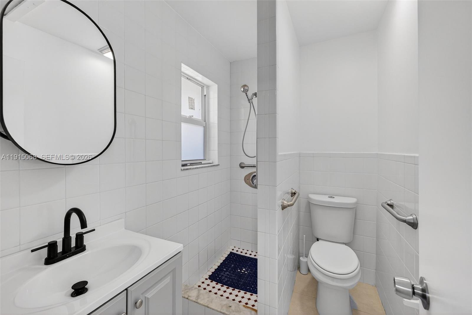 11301 NW 39th St Unit: W