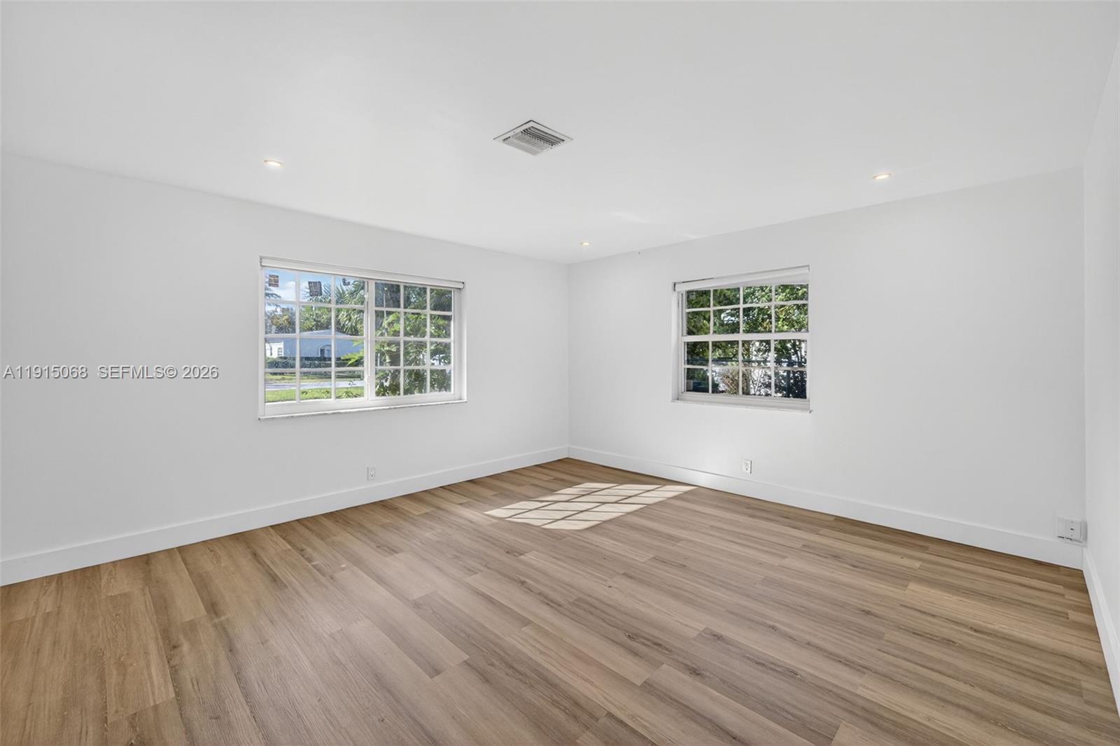 11301 NW 39th St Unit: W