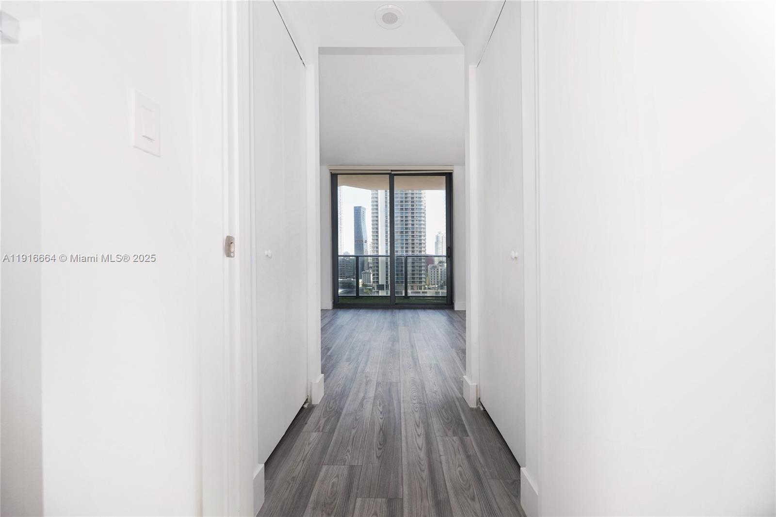 45 SW 9th St # 1504