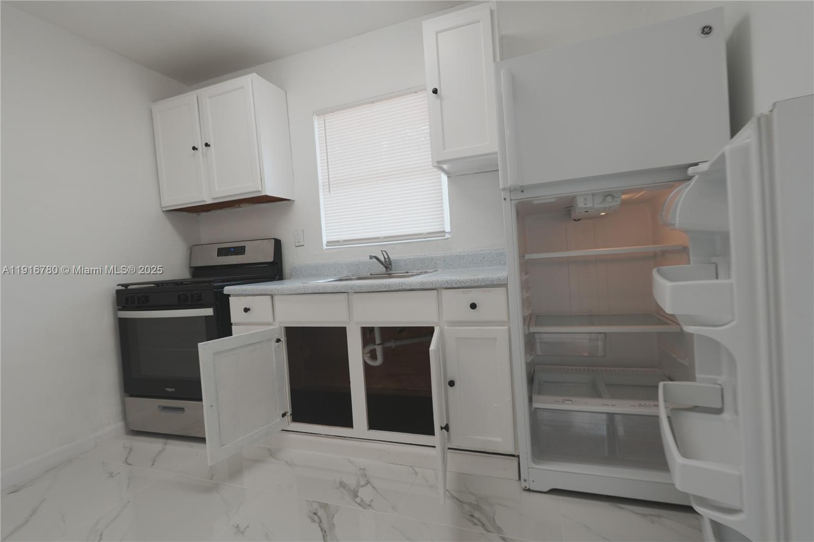 1245 W 24th St # 210