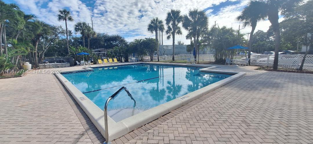 5530 NW 44th St # 113C