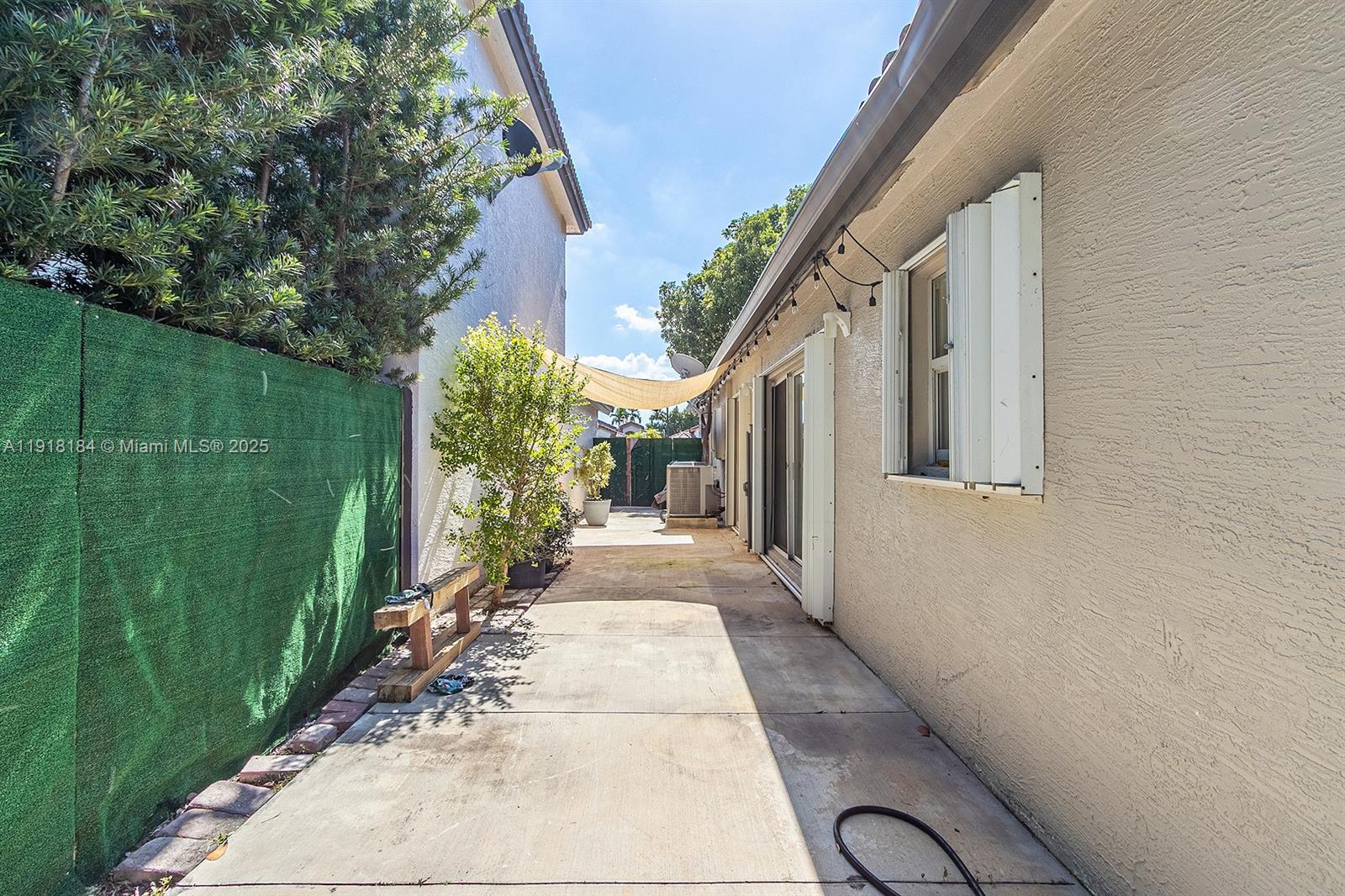 12101 SW 135th Ter